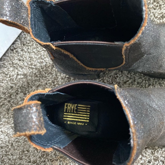 Frye Chelsea Boot - Picture 2 of 4
